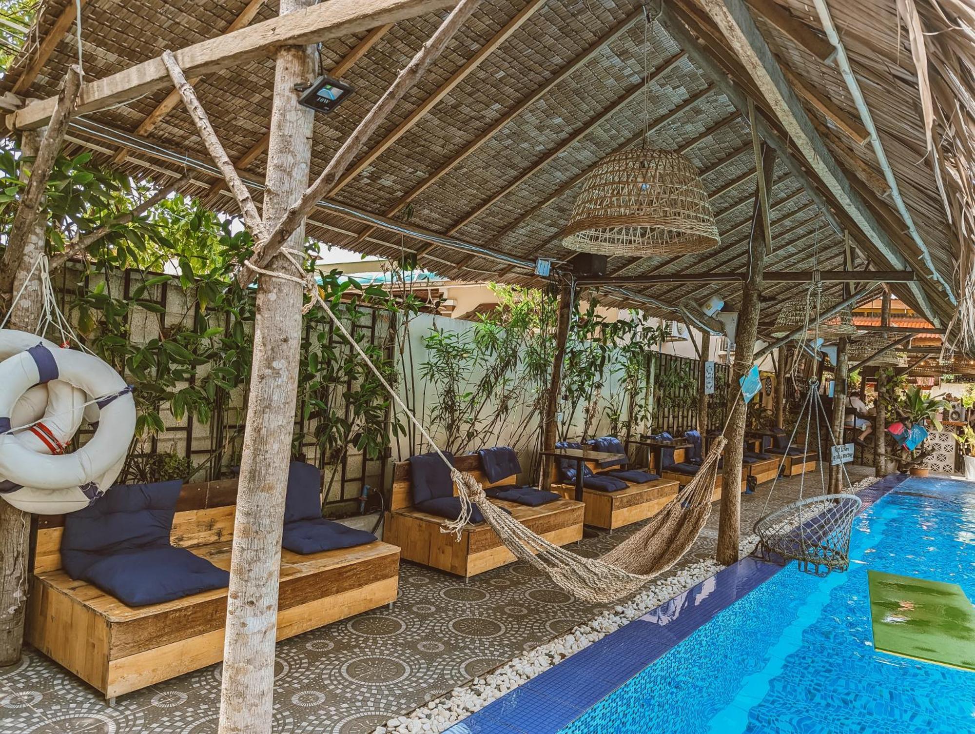 Yellow Star Hostel Kampot Kültér fotó